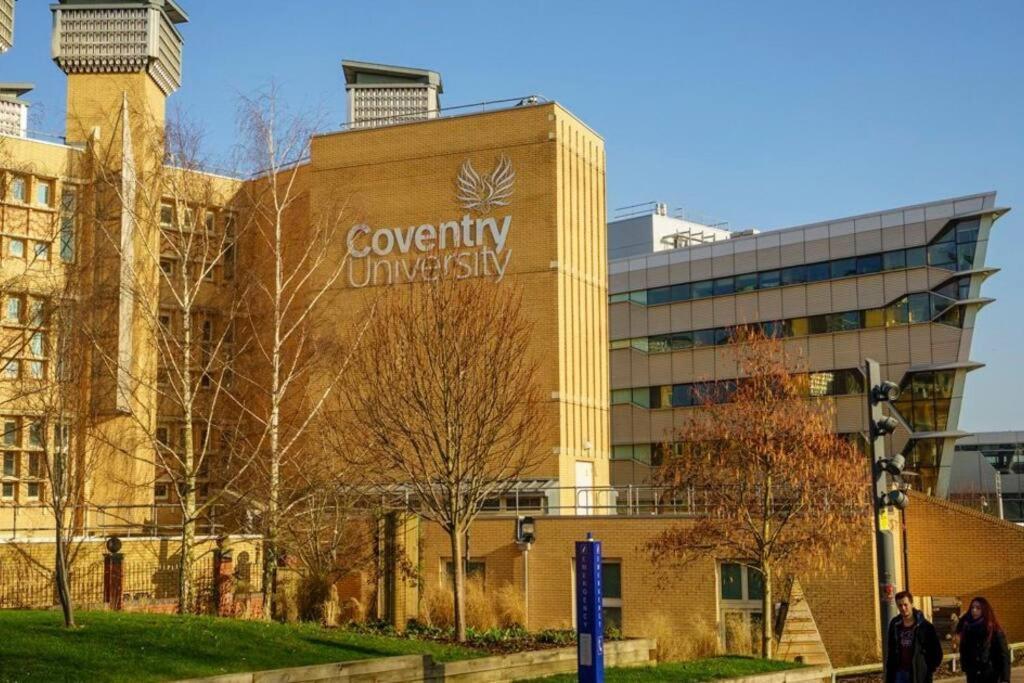 Homely 3 Bed Town House In Coventry City Centre Exterior photo